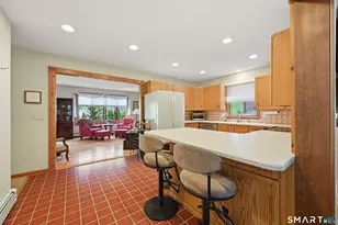 2 Ward Dr, Danbury, CT 06810 - Photo 11