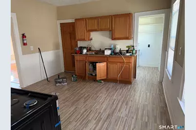 411 Ellis Street #Second Floor, New Britain, CT 06051 - Photo 3