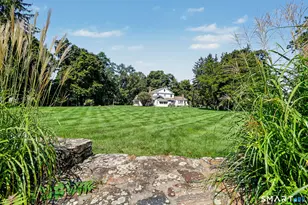 1835 Cross Hwy, Fairfield, CT 06824 - Photo 35