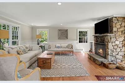 1835 Cross Highway, Fairfield, CT 06824 - Photo 13