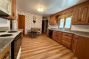 347 Fairlea Rd, Orange, CT 06477 - Photo 15