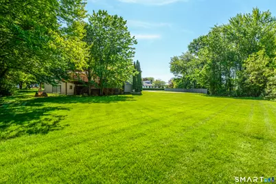 90 Bell Street, Manchester, CT 06040 - Photo 3