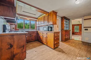 7 Bartlett Hollow Rd, Stafford, CT 06076 - Photo 5