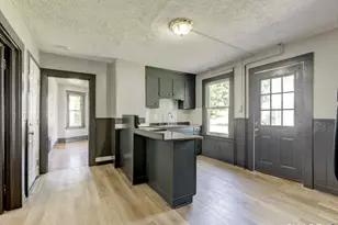 85 Spruce St, Manchester, CT 06040 - Photo 3