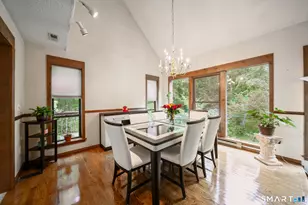 26 Vidich Ln, Naugatuck, CT 06770 - Photo 5