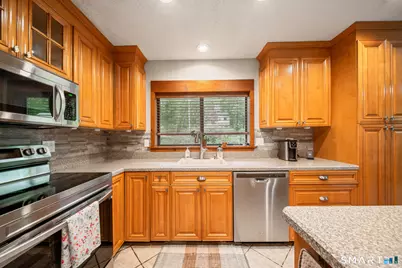 26 Vidich Lane, Naugatuck, CT 06770 - Photo 7