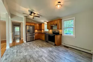 13 Black Oak Dr, East Lyme, CT 06333 - Photo 3