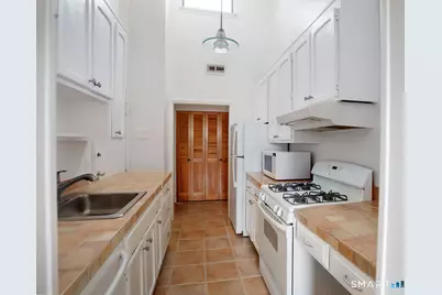 68 Lawson Lane #68, Ridgefield, CT 06877 - Photo 5