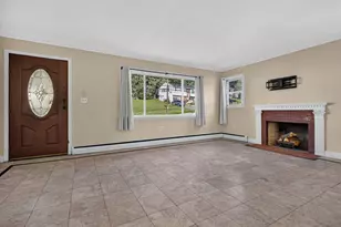 348 Bayonet St, New London, CT 06320 - Photo 3