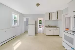 233 S Whitney St, Hartford, CT 06105 - Photo 3