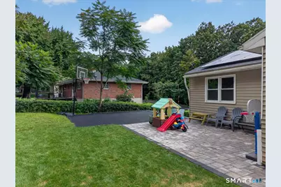 327 Lakeside Boulevard West, Waterbury, CT 06708 - Photo 5