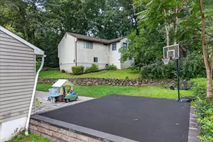 327 Lakeside Blvd W, Waterbury, CT 06708 - Photo 5