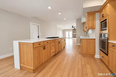 12 Center Street, Stamford, CT 06906 - Photo 5