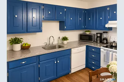 50 Birdseye Street #407, Stratford, CT 06615 - Photo 5