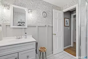 39 Laurel Ln, Simsbury, CT 06070 - Photo 15