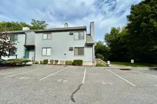 19 Somers St, Danbury, CT 06810 - Photo 3