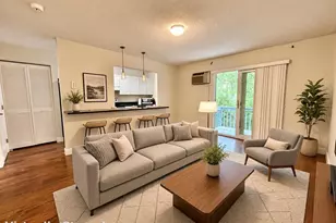19 Somers St, Danbury, CT 06810 - Photo 5
