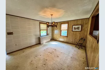 40 Saltonstall Place, East Haven, CT 06512 - Photo 11