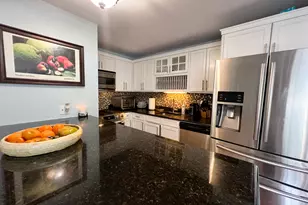 70 Sunrise Ave, Fairfield, CT 06824 - Photo 9