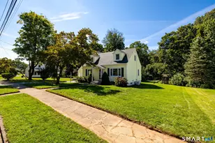 16 Dorrance Pl, Hamden, CT 06518 - Photo 1
