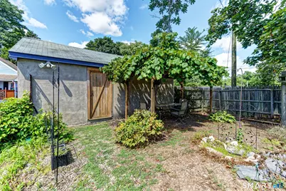 117 Pequot Avenue, New London, CT 06320 - Photo 23