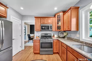 75 Montague St, Wethersfield, CT 06109 - Photo 15
