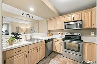 41 Millville Avenue #106, Naugatuck, CT 06770 - Photo 9