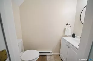 585 Park Rd, Waterbury, CT 06708 - Photo 7