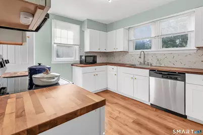 40 Highview Avenue, West Haven, CT 06516 - Photo 19