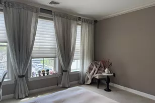 85 Memorial Rd, West Hartford, CT 06107 - Photo 21