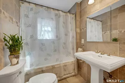 17 Thornhill Road, Greenwich, CT 06878 - Photo 7