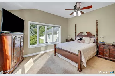 17 Thornhill Road, Greenwich, CT 06878 - Photo 9