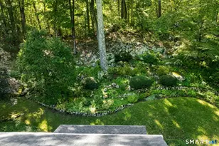 48 Chestnut Hill Ln, Stamford, CT 06903 - Photo 37