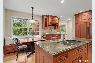 48 Chestnut Hill Lane, Stamford, CT 06903 - Photo 9