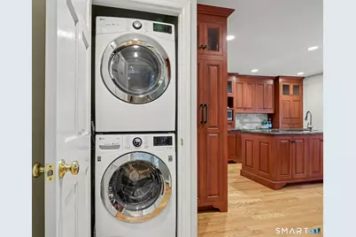 48 Chestnut Hill Lane, Stamford, CT 06903 - Photo 15