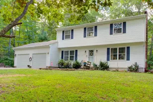 24 Queen Eleanor Dr, Ledyard, CT 06335 - Photo 1