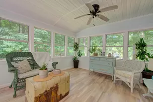 24 Queen Eleanor Dr, Ledyard, CT 06335 - Photo 11