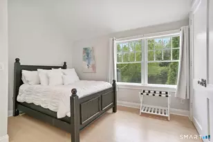 672 Rowland Rd, Fairfield, CT 06824 - Photo 17