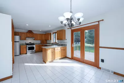555 Roses Mill Road, Milford, CT 06460 - Photo 7