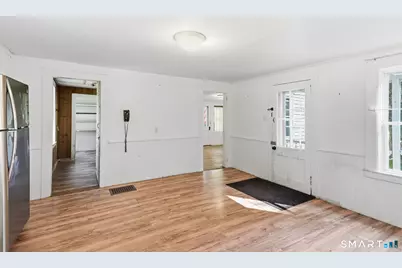 217 North Maple Street, Enfield, CT 06082 - Photo 9