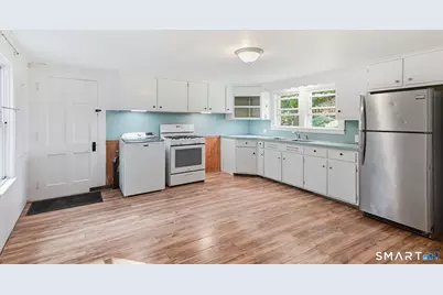 217 North Maple Street, Enfield, CT 06082 - Photo 7