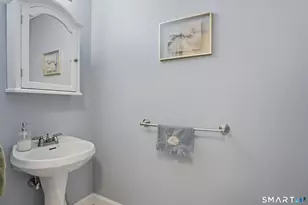 74 Perry St, Putnam, CT 06260 - Photo 17