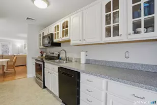 74 Perry St, Putnam, CT 06260 - Photo 11
