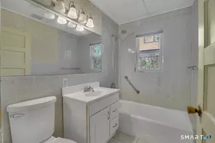 27 Fairview Ave, Middletown, CT 06457 - Photo 23