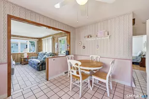 155 Baker St, Bridgeport, CT 06606 - Photo 13