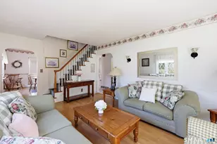 155 Baker St, Bridgeport, CT 06606 - Photo 9