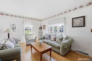 155 Baker St, Bridgeport, CT 06606 - Photo 7