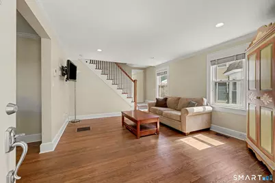 215 Knickerbocker Avenue, Stamford, CT 06907 - Photo 3