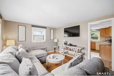 19 Marion Street, Hartford, CT 06106 - Photo 5
