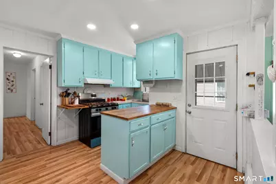 752 East Broadway, Milford, CT 06460 - Photo 11